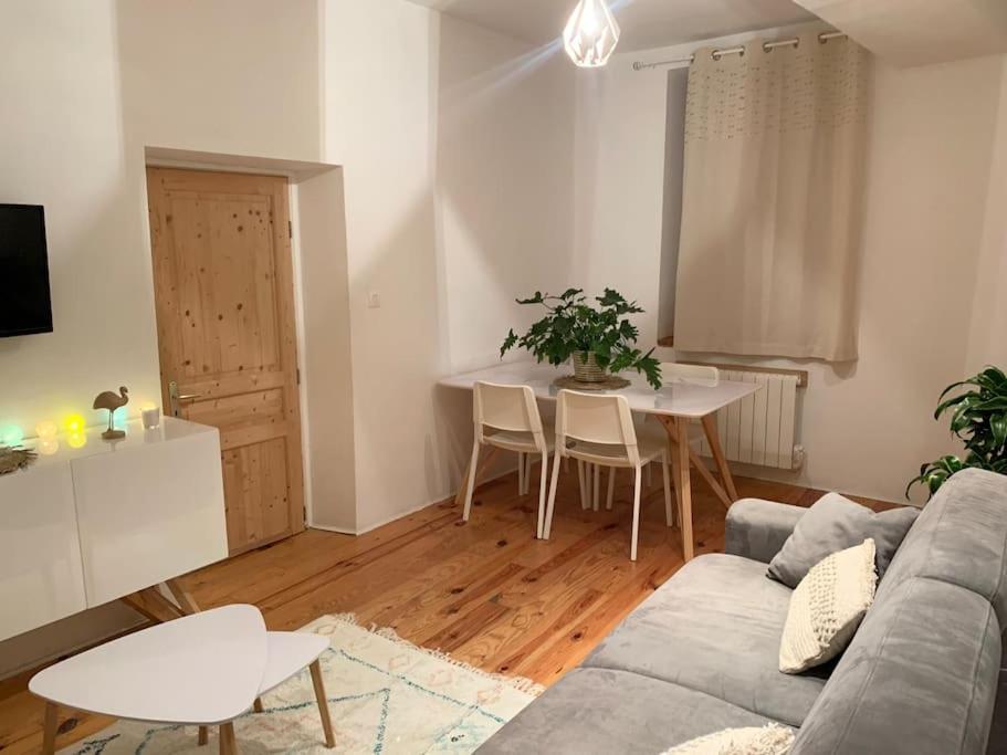 Le Petit Cocon Nimois Apartamento Nîmes Exterior foto