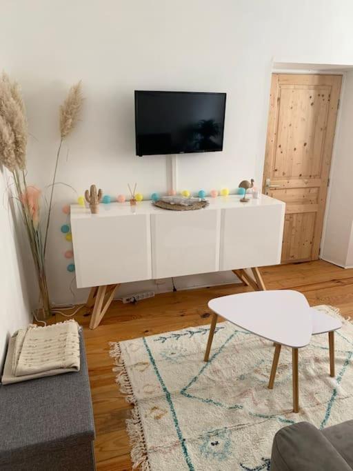 Le Petit Cocon Nimois Apartamento Nîmes Exterior foto