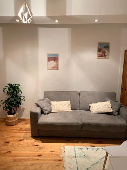 Le Petit Cocon Nimois Apartamento Nîmes Exterior foto