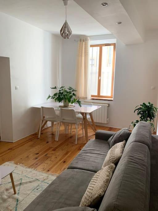 Le Petit Cocon Nimois Apartamento Nîmes Exterior foto